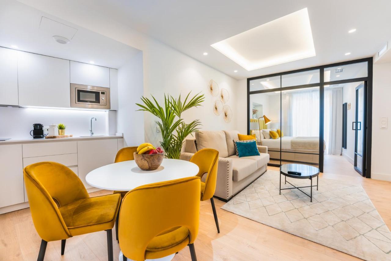 Debambu Suites Málaga Dış mekan fotoğraf